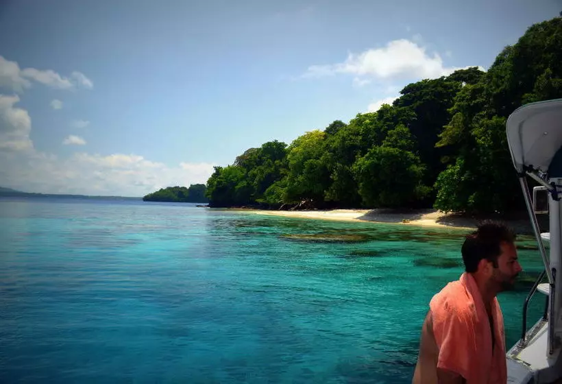 Coral Quays Fish And Dive Resort