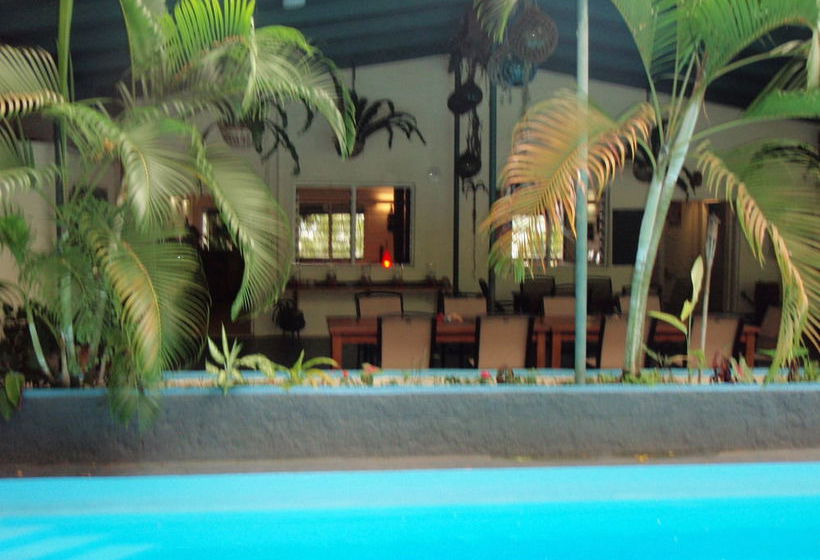 Coral Quays Fish And Dive Resort