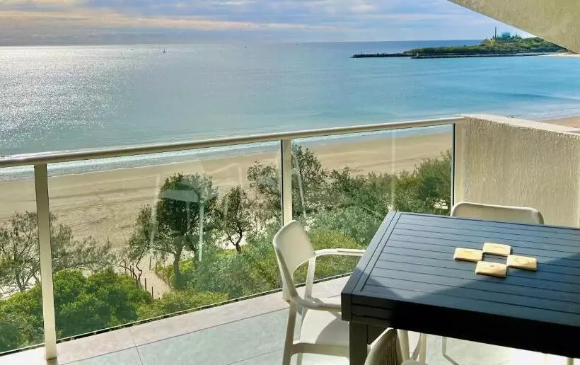 ホテル 84 The Spit Holiday Apartments