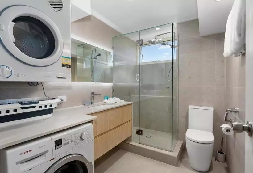 ホテル 84 The Spit Holiday Apartments