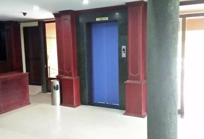 호텔 Archana Residency