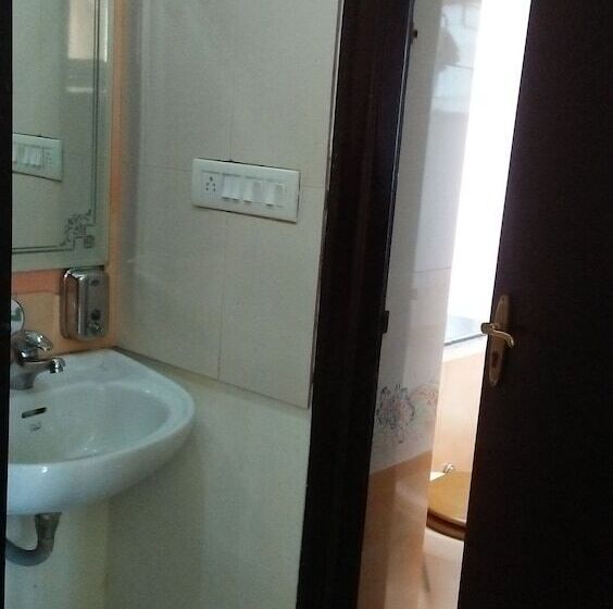 ホテル Archana Residency