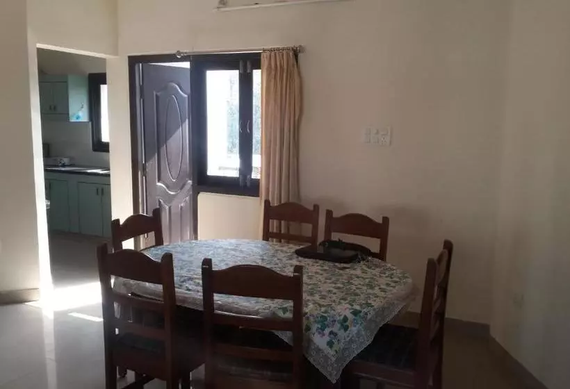 Hotel Cosy Banjara Guest House
