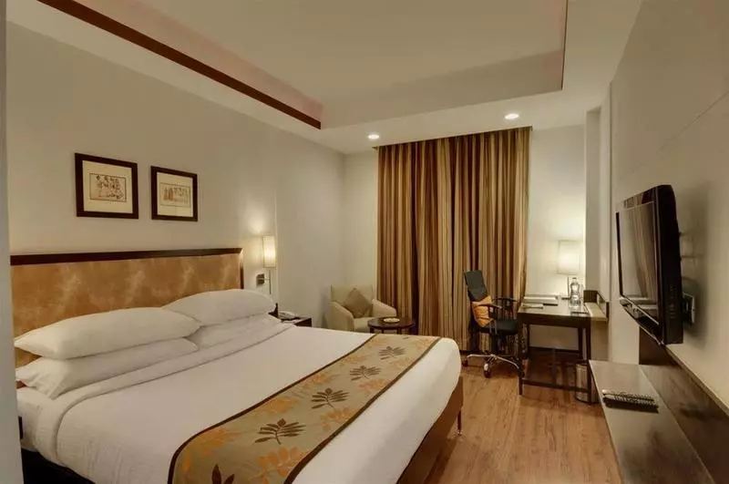 호텔 Four Points by Sheraton Vadodara