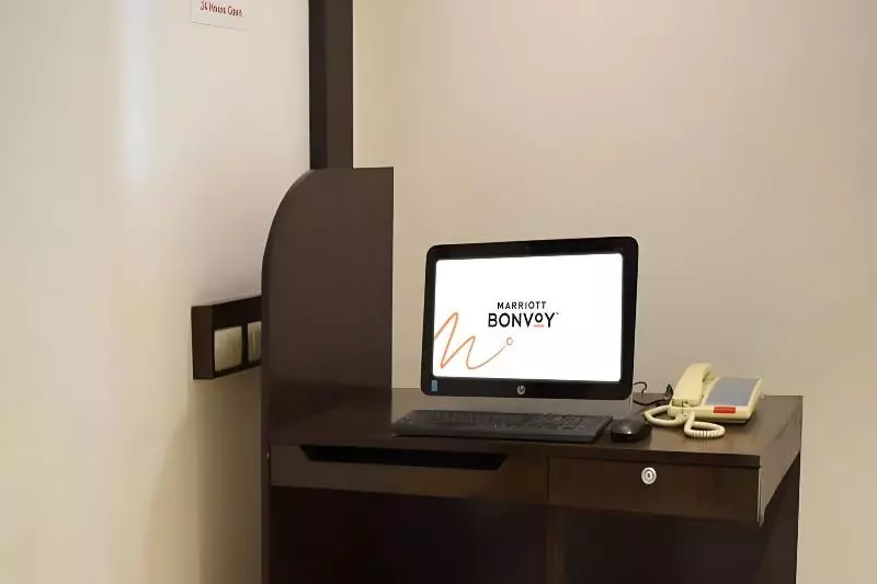 호텔 Four Points by Sheraton Vadodara