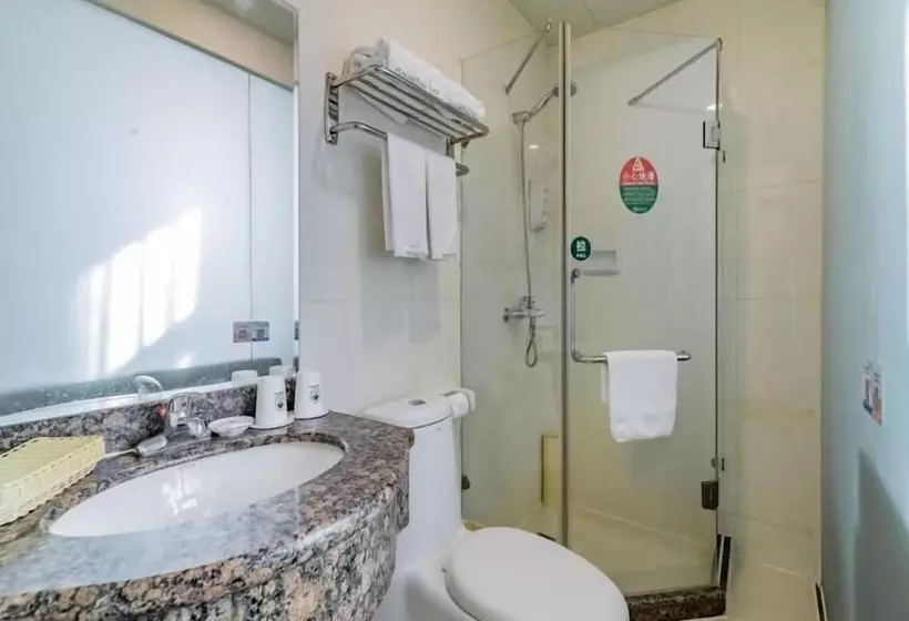Отель Greentree Inn Beijing Guangmingqiao Express Apartment