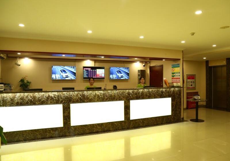 Отель Greentree Inn Beijing Guangmingqiao Express Apartment