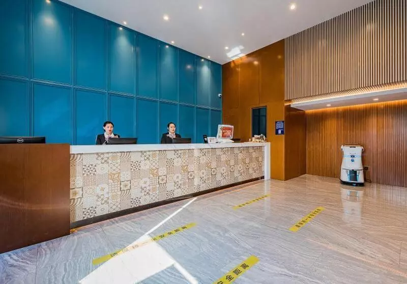 Отель Greentree Inn Beijing Guangmingqiao Express Apartment