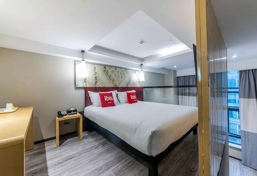 هتل Ibis Chongqing Jiefangbei Pedestrian Street