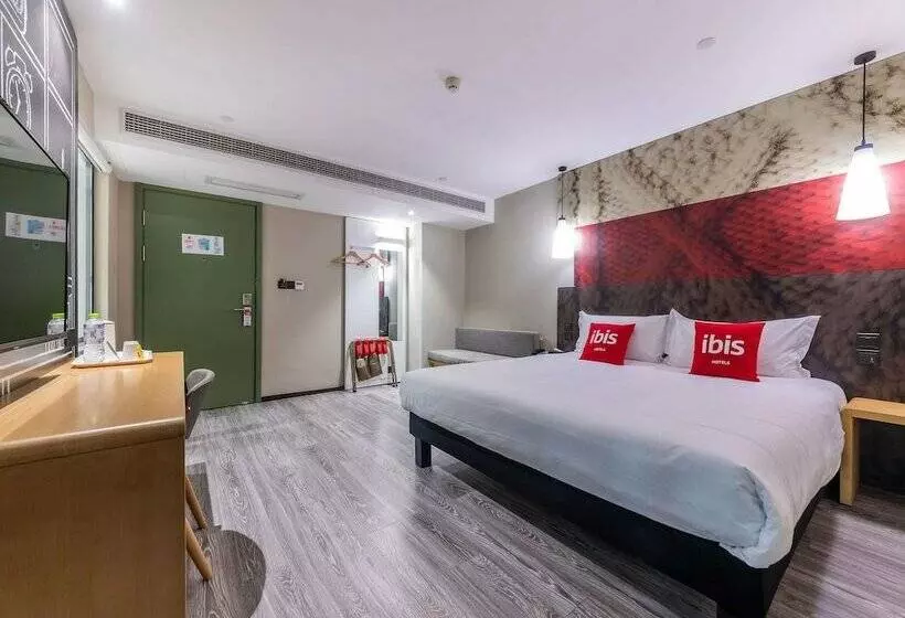 هتل Ibis Chongqing Jiefangbei Pedestrian Street