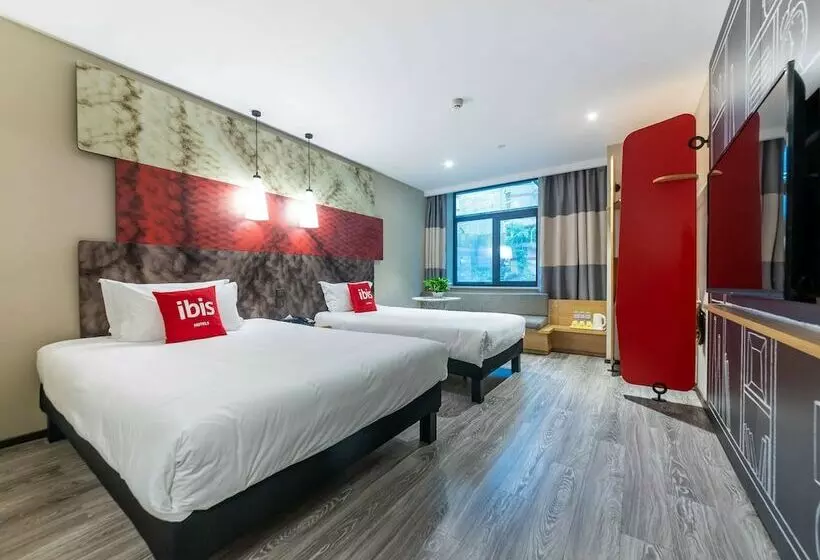 هتل Ibis Chongqing Jiefangbei Pedestrian Street