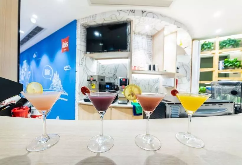 هتل Ibis Chongqing Jiefangbei Pedestrian Street