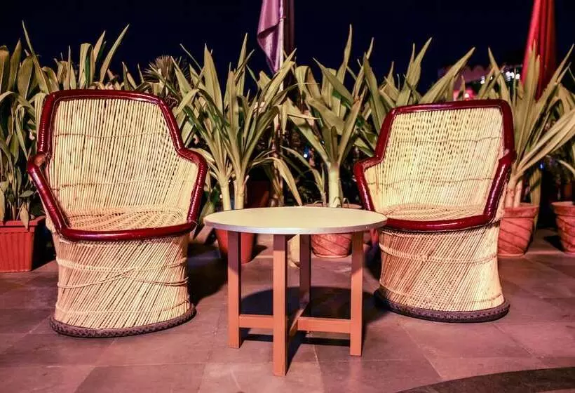 בית מלון כפרי Kalyan