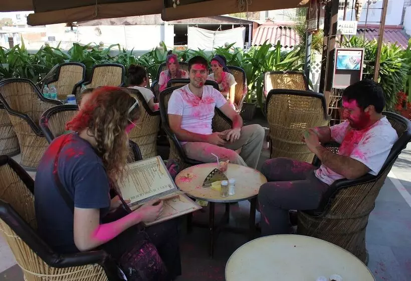 בית מלון כפרי Kalyan