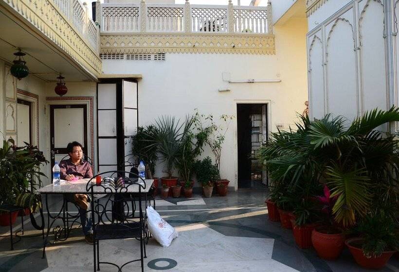 בית מלון כפרי Kalyan