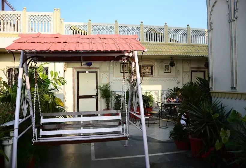 בית מלון כפרי Kalyan