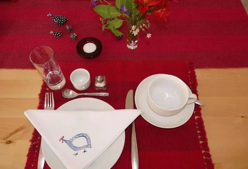 هتل Meikes Guesthouse