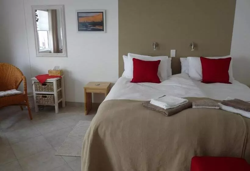 هتل Meikes Guesthouse