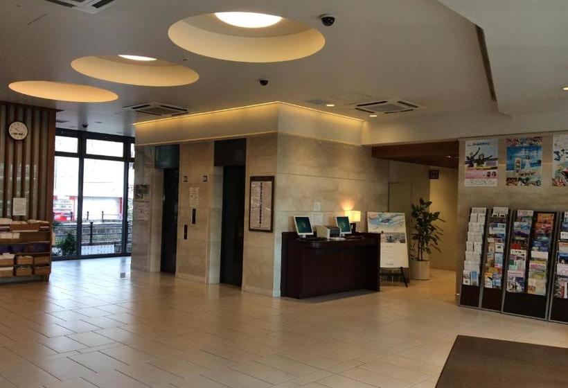 Отель Nishitetsu Inn Kochi Harimayabashi