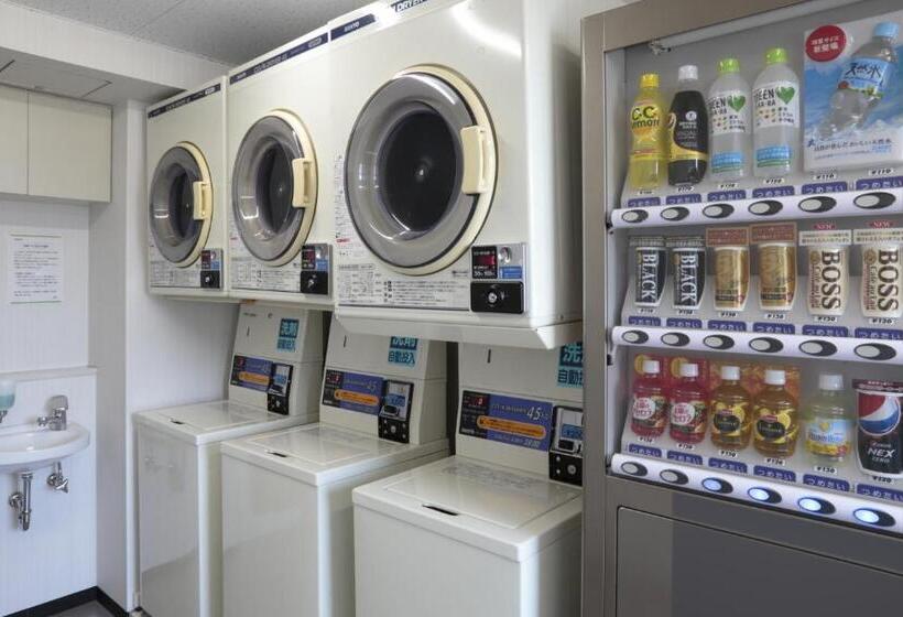 Отель Nishitetsu Inn Kochi Harimayabashi