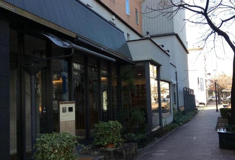 Отель Nishitetsu Inn Kochi Harimayabashi
