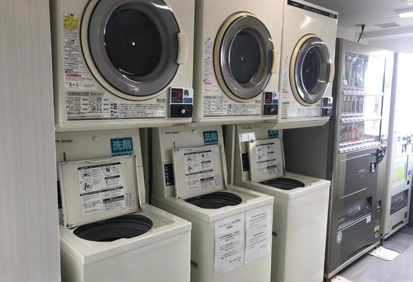 Отель Nishitetsu Inn Kochi Harimayabashi