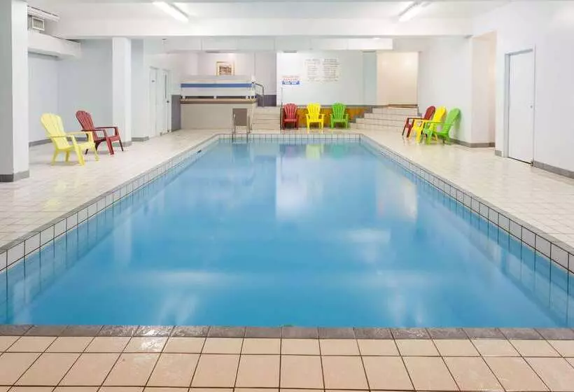 Motel Thriftlodge By Wyndham Moncton