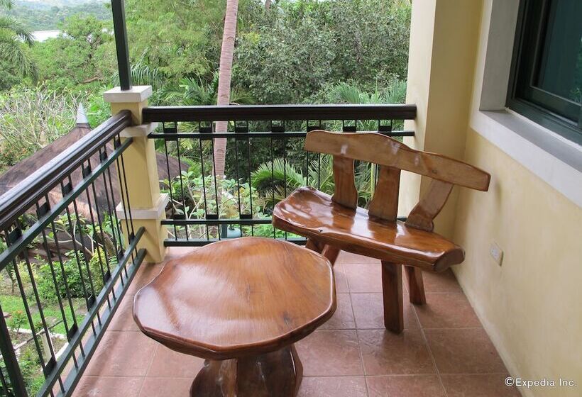 استراحتگاه The Manor At Puerto Galera