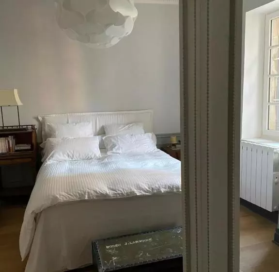ベッドアンドブレックファースト Chateau De Vaugelas   Charmant Domaine Près De Valence