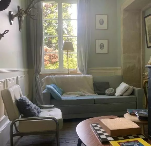 ベッドアンドブレックファースト Chateau De Vaugelas   Charmant Domaine Près De Valence