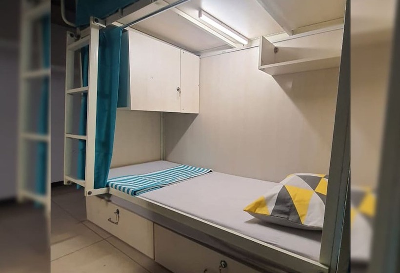 هاستل Abuzz Oxfordcaps Ccc Zirakpur, Chandigarh