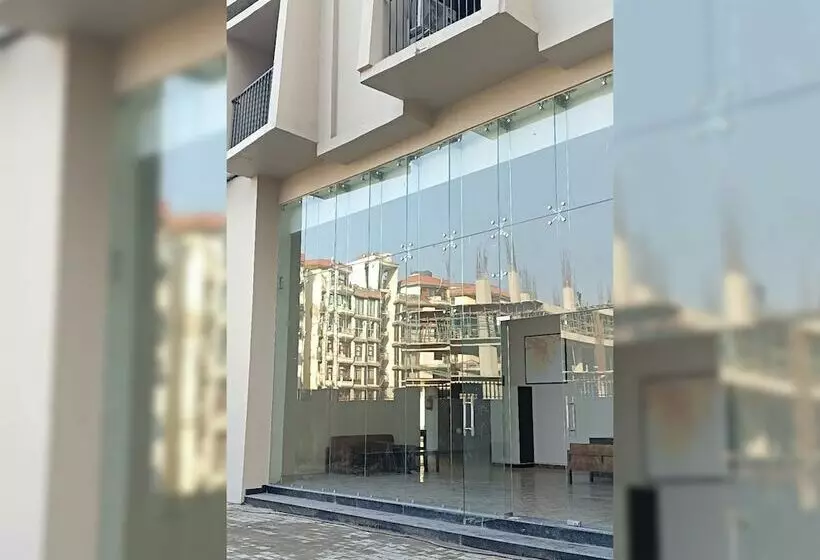 Retkeilymaja Abuzz Oxfordcaps Ccc Zirakpur, Chandigarh