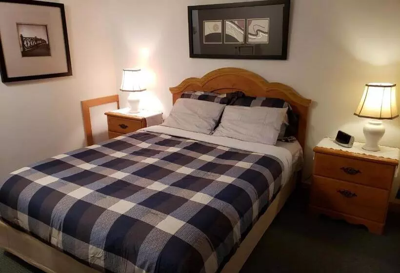 Scoodic Motel