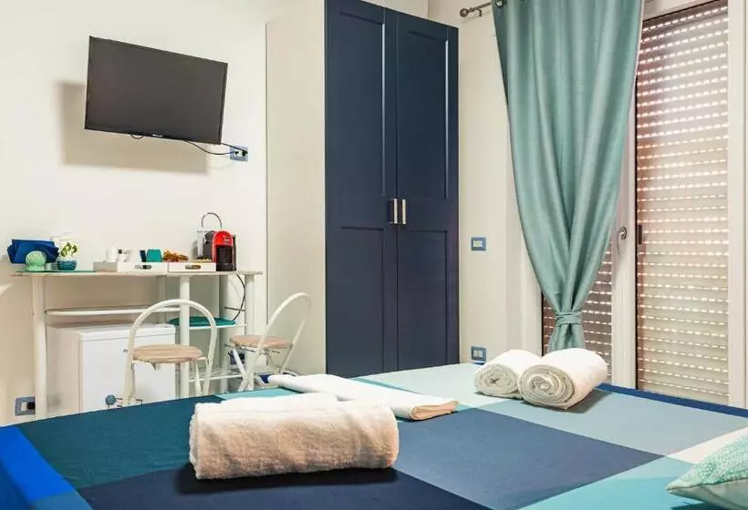 Aamiaismajoitus (B&B) L Approdo Via Ancona