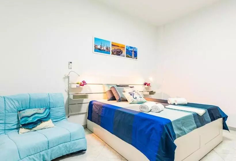 Aamiaismajoitus (B&B) L Approdo Via Ancona