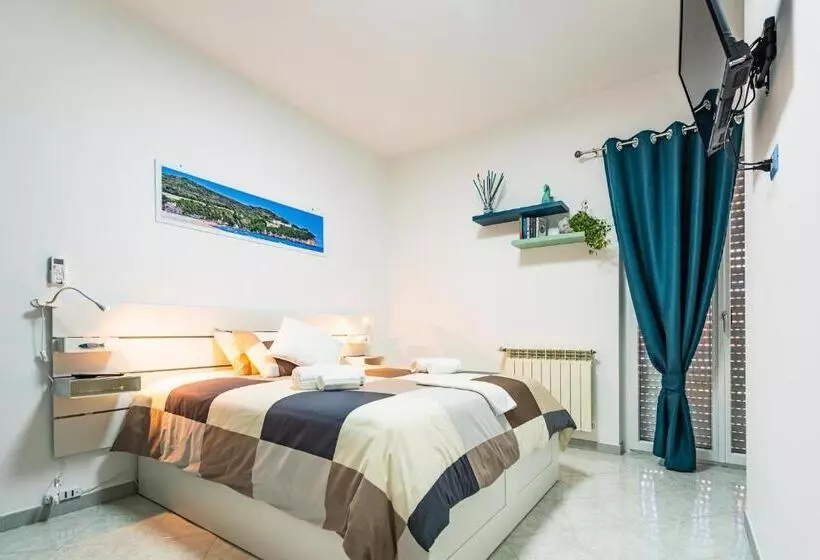 Aamiaismajoitus (B&B) L Approdo Via Ancona