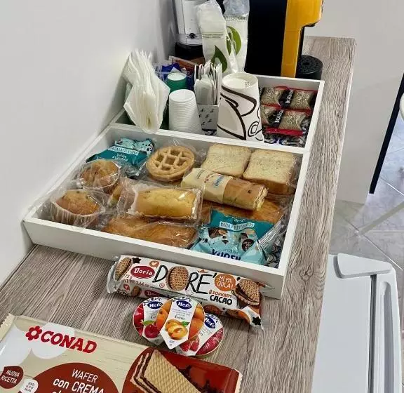 Aamiaismajoitus (B&B) L Approdo Via Ancona