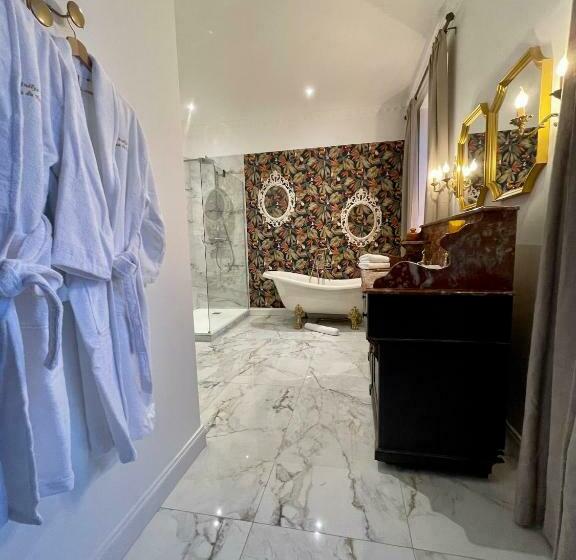 Bed and Breakfast Anelys  Château Du Bocage