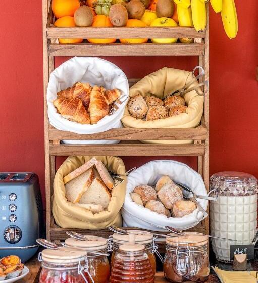 تختخواب و صبحانه Lisbon Wine House   Rooms & Suites