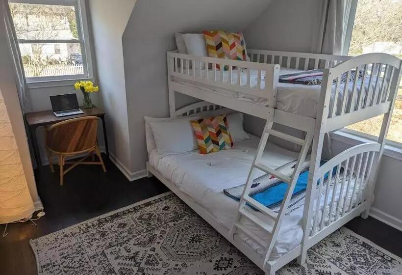 Ekstasis Hostel & Urban Farm