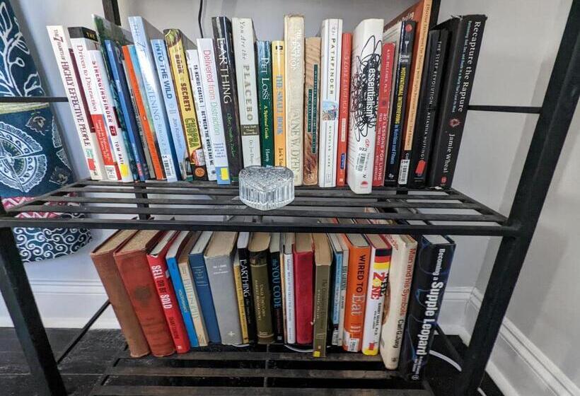 Ekstasis Hostel & Urban Farm