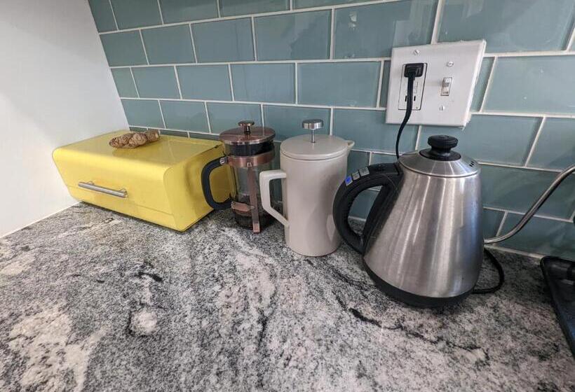 Ekstasis Hostel & Urban Farm