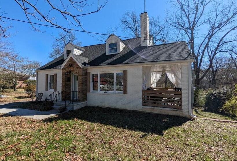 Ekstasis Hostel & Urban Farm