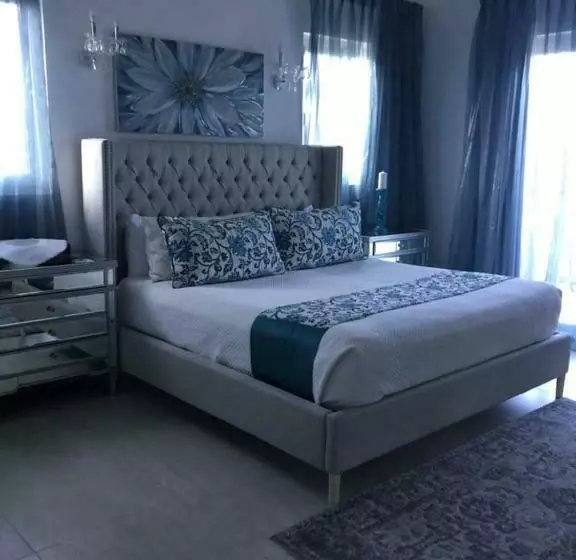 ホテル Affordable Luxury Resort Club