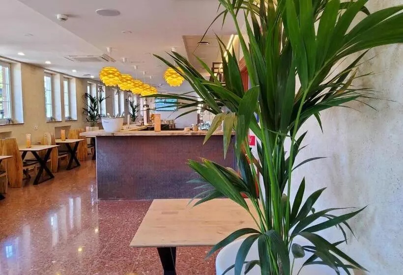 ホテル Marques De Aguilar