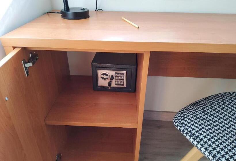 Отель Marques De Aguilar