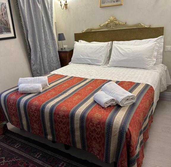 پانسیون Familly Rooms  Cà Del Traghetto