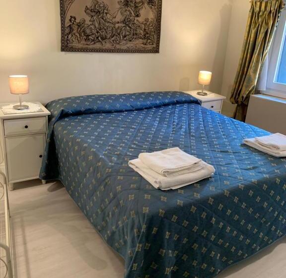 پانسیون Familly Rooms  Cà Del Traghetto