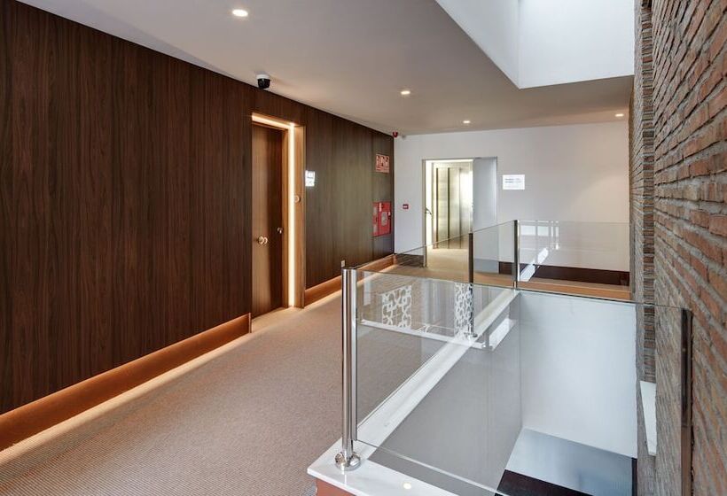 Sercotel Granada Suites