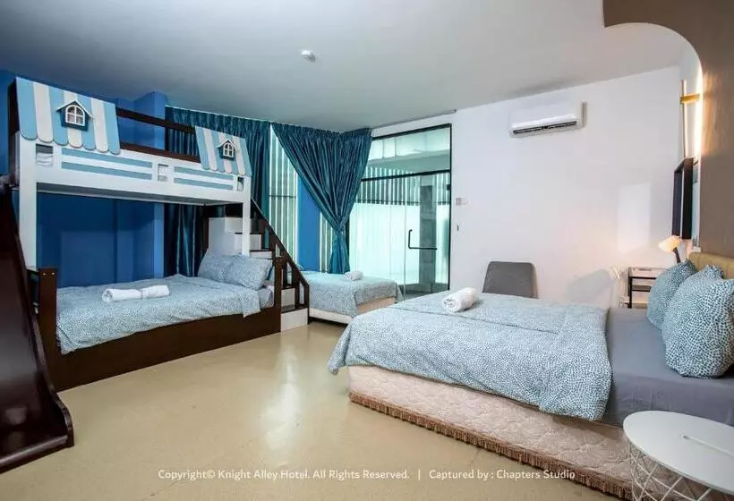 ベッドアンドブレックファースト Knight Alley